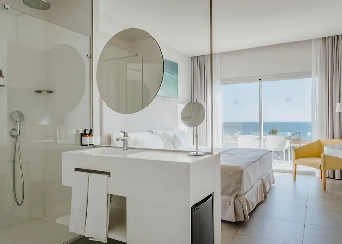 Grupotel Conil Playa - Adults Only Recommended ホテル 4*